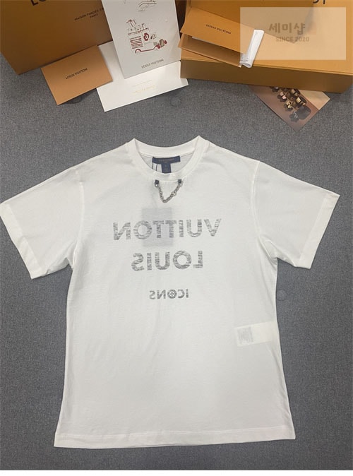Louis Vuitton 루이비통 로고 프린트 티셔츠 1A84CP 의류 31번 이미지