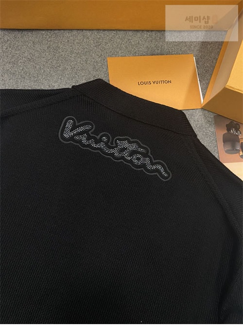 Louis Vuitton 루이비통 메리노 울 자수 가디건 1AFAON 의류 22번 이미지