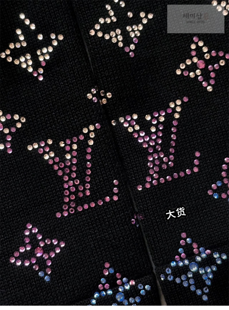 Louis Vuitton 루이비통 모노그램 그라디언트 엠벨리시드 크루넥 반팔 티셔츠 의류 11번 이미지