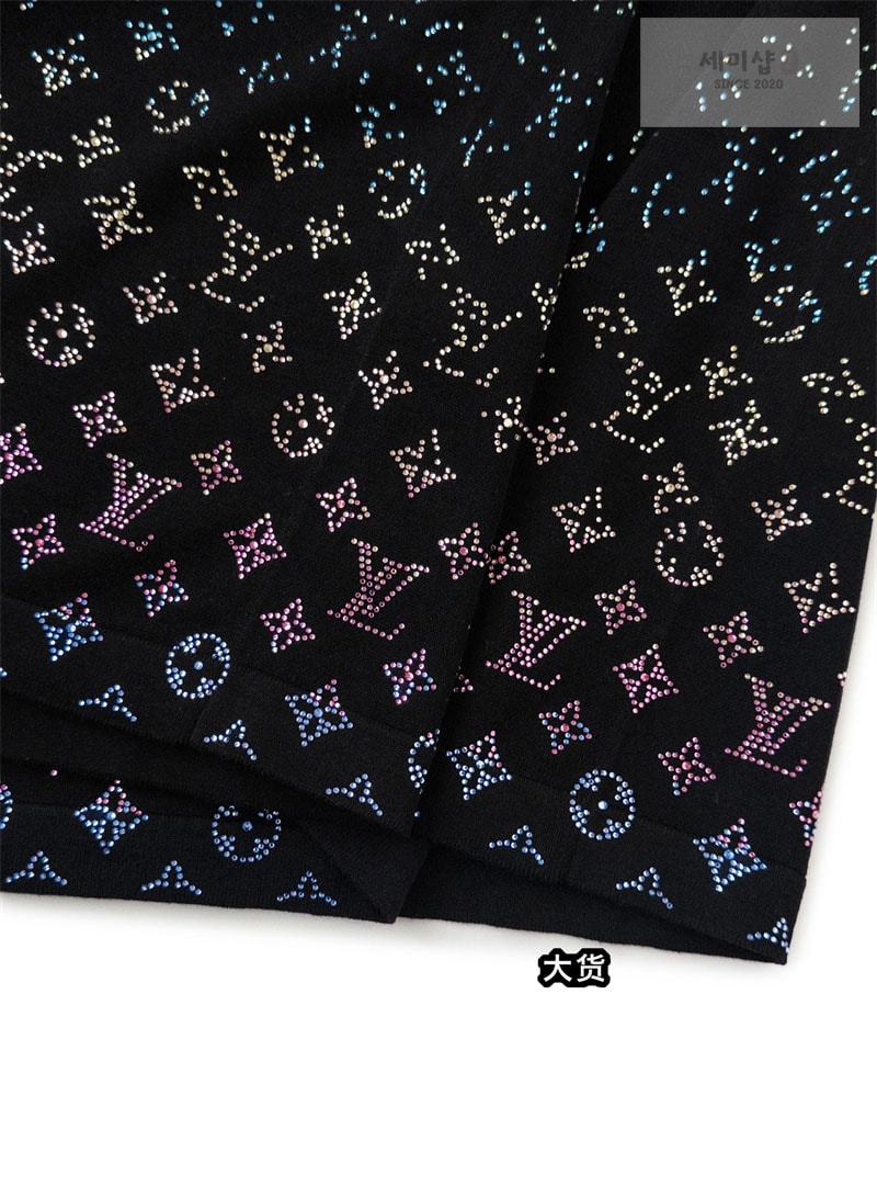 Louis Vuitton 루이비통 모노그램 그라디언트 엠벨리시드 크루넥 반팔 티셔츠 의류 12번 이미지
