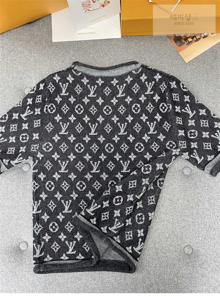Louis Vuitton 루이비통 모노그램 로고플레이 자카드 코튼 울 반팔 니트 레플리카 4번 이미지 - 의류 | 세미샵 레플리카 사이트
