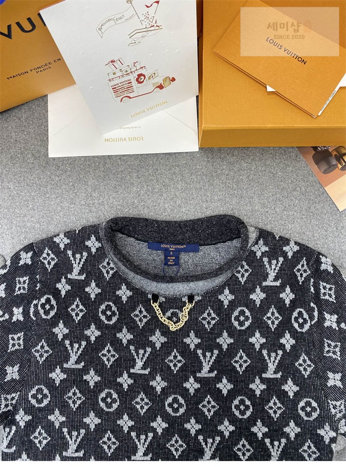 Louis Vuitton 루이비통 모노그램 로고플레이 자카드 코튼 울 반팔 니트 레플리카 6번 이미지 - 의류 | 세미샵 레플리카 사이트