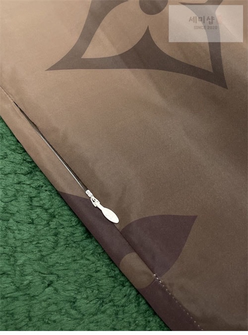 Louis Vuitton 루이비통 모노그램 리버서블 나일론 윈드브레이커 의류 4번 이미지