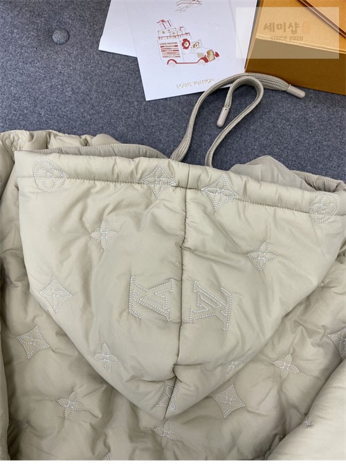 루이비통 루이비통 모노그램 퀼티드 나일론 후드 블루종 의류 14번 이미지