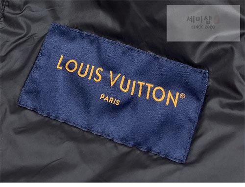 Louis Vuitton 루이비통 모노그램 퀼티드 후디 블루종 2컬러 의류 27번 이미지