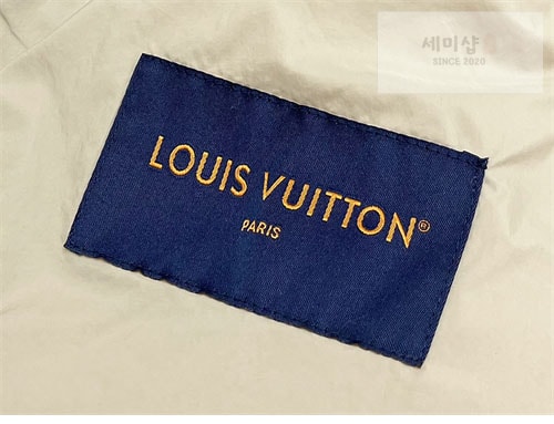 Louis Vuitton 루이비통 모노그램 퀼티드 후디 블루종 2컬러 의류 14번 이미지