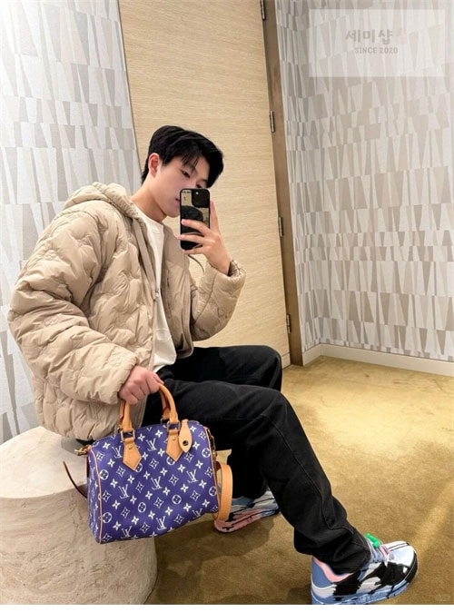 Louis Vuitton 루이비통 모노그램 퀼티드 후디 블루종 2컬러 의류 18번 이미지