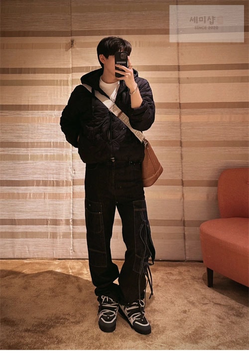 Louis Vuitton 루이비통 모노그램 퀼티드 후디 블루종 2컬러 의류 21번 이미지