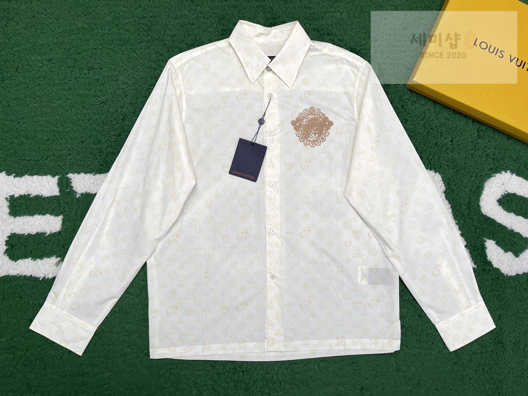 Louis Vuitton 루이비통 모노그램 프린티드 롱 슬리브 셔츠 “2COLOR” NO.1 의류 18번 이미지