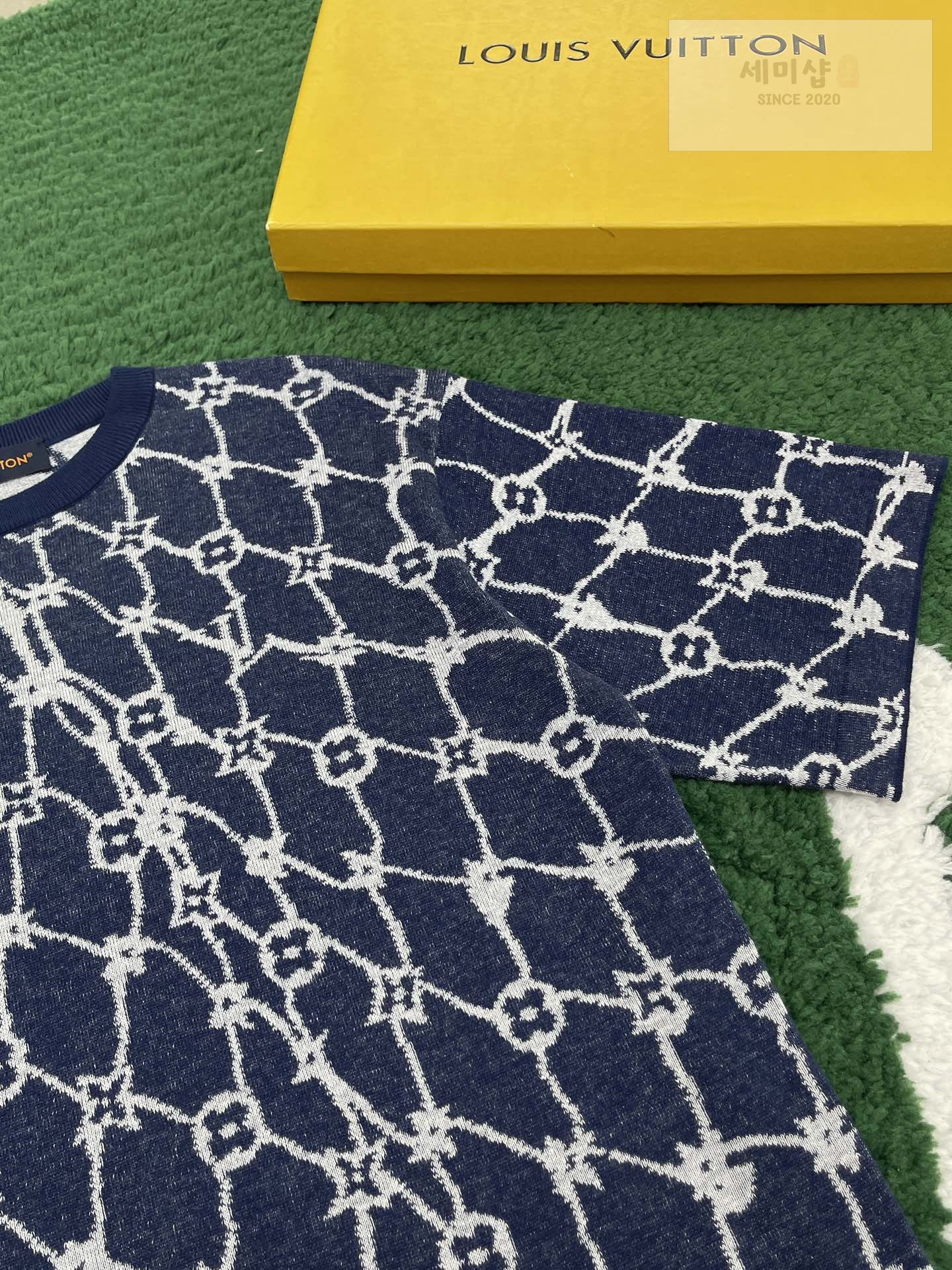 Louis Vuitton 루이비통 모노그램 피시넷 자카드 니트 반팔 티셔츠 의류 8번 이미지