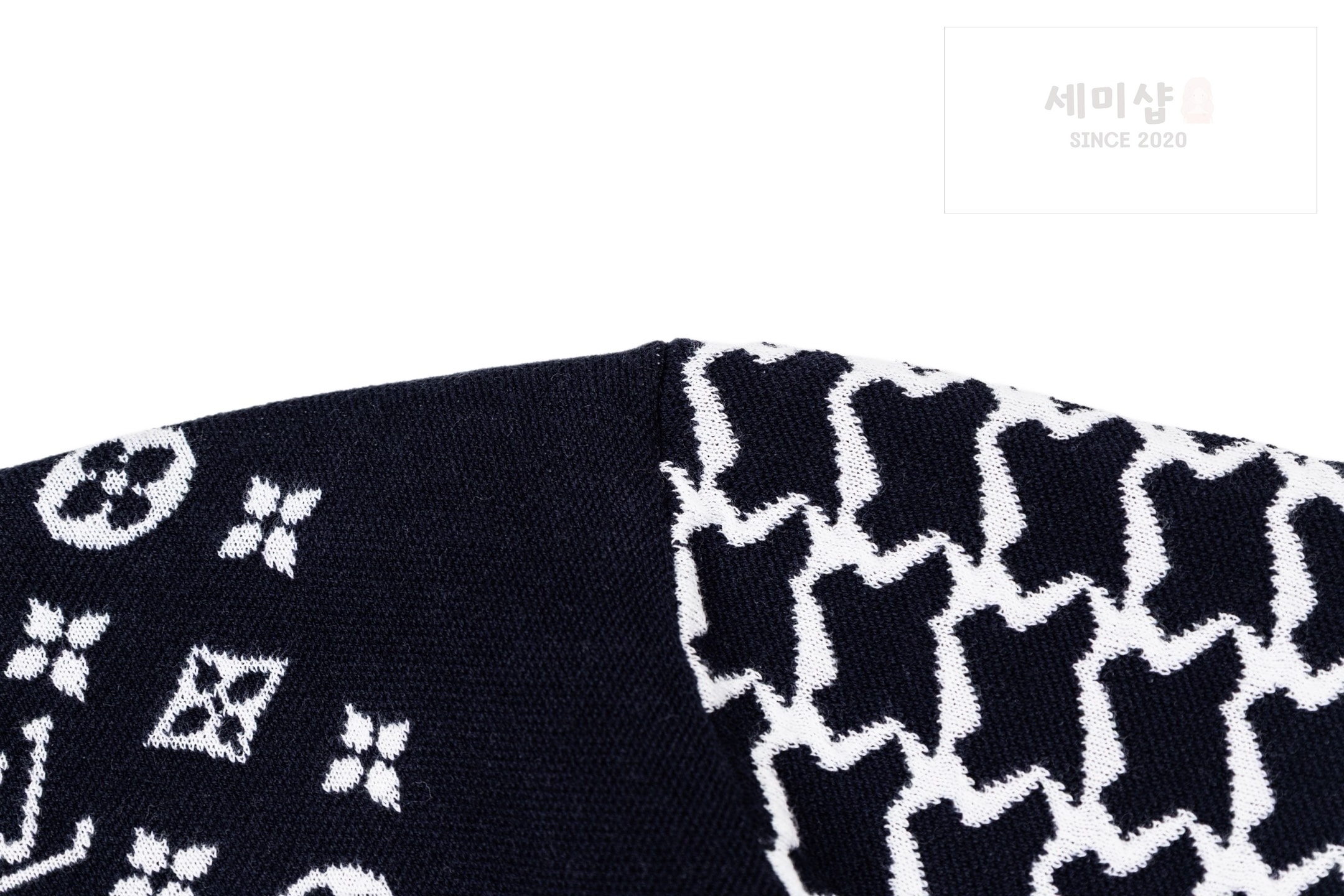 루이비통 루이비통 믹스드 모노그램 자카드 티셔츠 네이비 화이트 모노그램 의류 5번 이미지