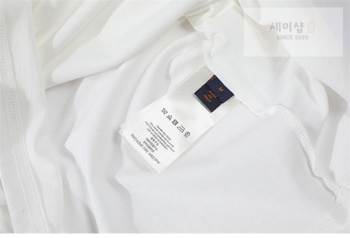 Louis Vuitton 루이비통 버질 아블로 LV 인사이드아웃 파리 시그니처 티셔츠 의류 17번 이미지