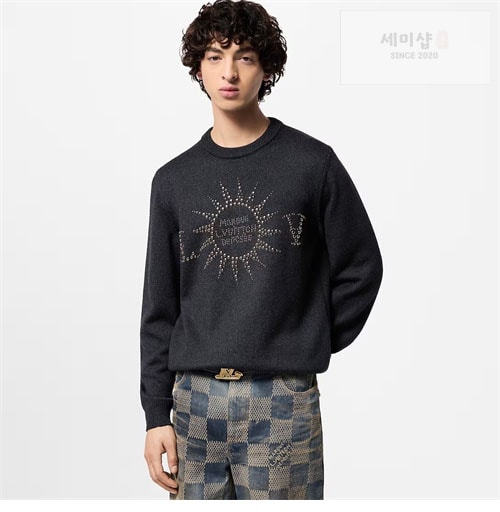 Louis Vuitton 루이비통 스터드LV 엠벨리시드 롱 슬리브드 메리노 울 크루넥 의류 1번 이미지