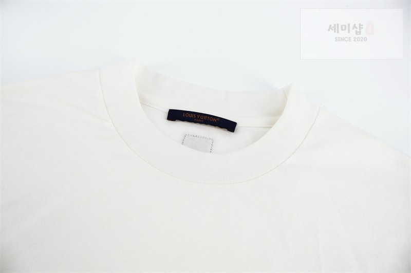 루이비통 루이비통 엠벨리시드 시그니처 반팔 티셔츠 의류 8번 이미지