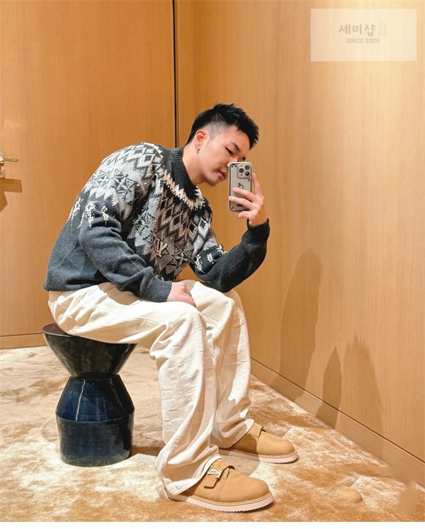 Louis Vuitton 루이비통 엠벨리시드 울 캐시미어 블렌드 풀오버 니트 의류 5번 이미지