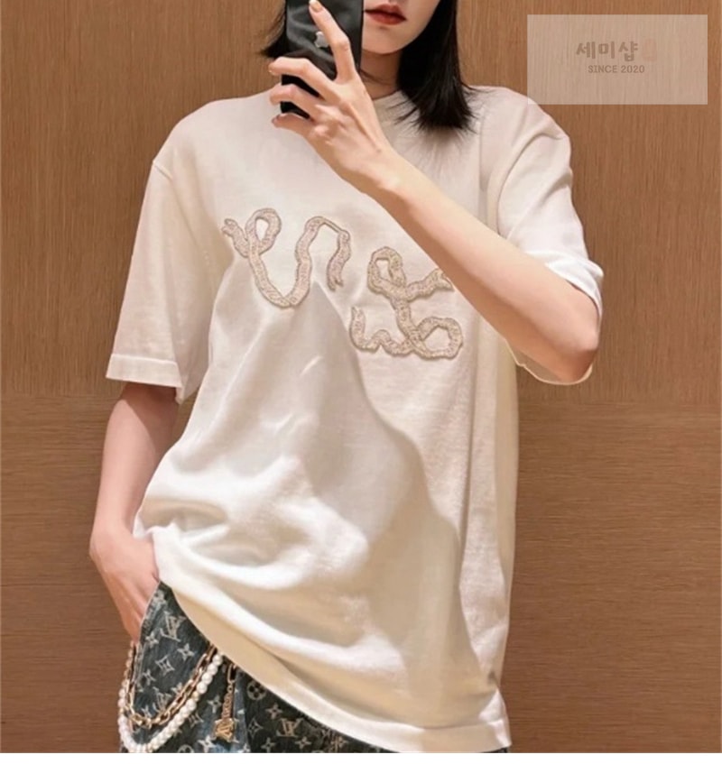 Louis Vuitton 루이비통 엠벨리시드 LV 리본 반팔 티셔츠 의류 3번 이미지