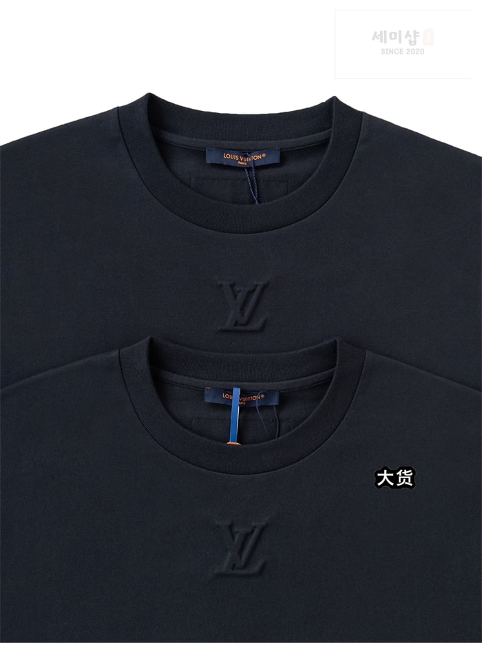 Louis Vuitton 루이비통 엠보스드 LV 반팔 티셔츠 의류 6번 이미지