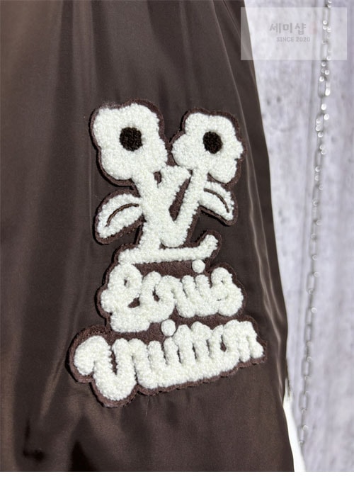 Louis Vuitton 루이비통 엠브로이더드 바시티 자켓 의류 25번 이미지