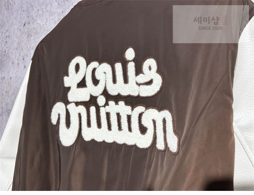 Louis Vuitton 루이비통 엠브로이더드 바시티 자켓 의류 11번 이미지