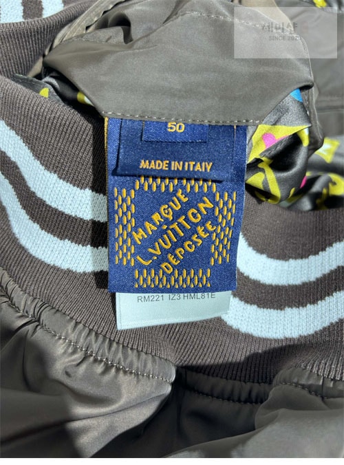 Louis Vuitton 루이비통 엠브로이더드 바시티 자켓 의류 14번 이미지