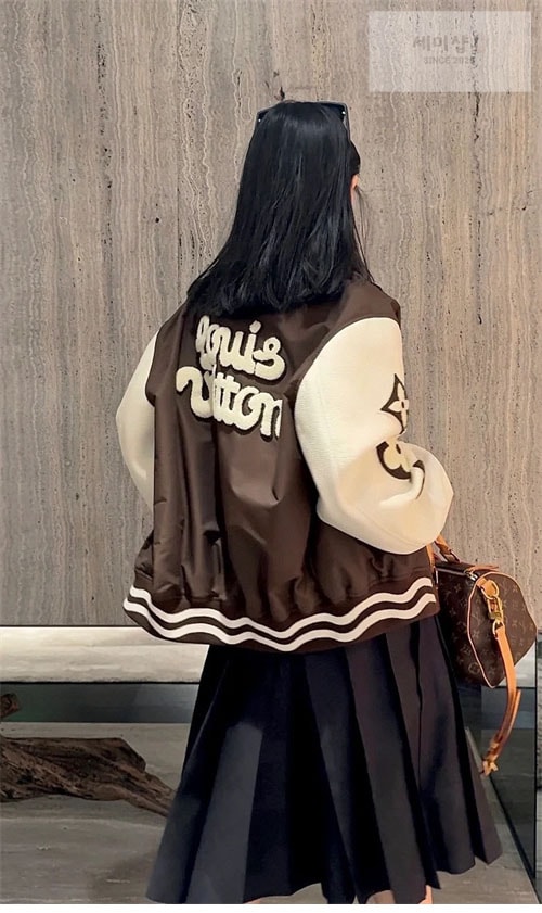 Louis Vuitton 루이비통 엠브로이더드 바시티 자켓 의류 21번 이미지