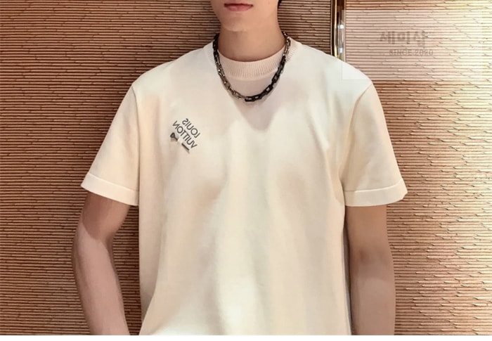 Louis Vuitton 루이비통 엠브로이더드 시그니처 쇼트 슬리브 코튼 니트 반팔 블랙 의류 25번 이미지
