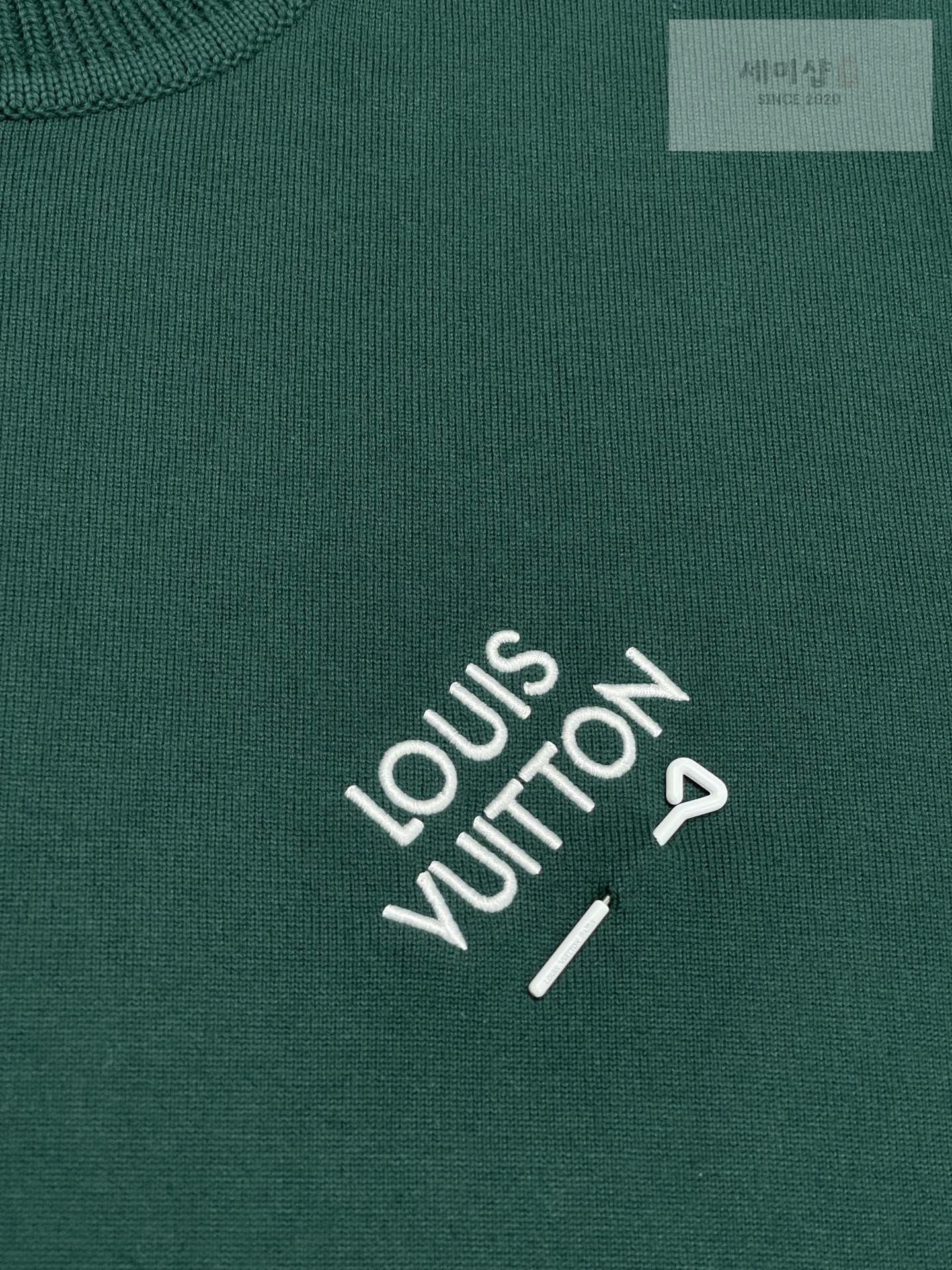 Louis Vuitton 루이비통 엠브로이더드 시그니터 쇼트 슬리브 코튼 크루넥 니트 반팔 티셔츠 “5COLOR” NO.1 의류 8번 이미지