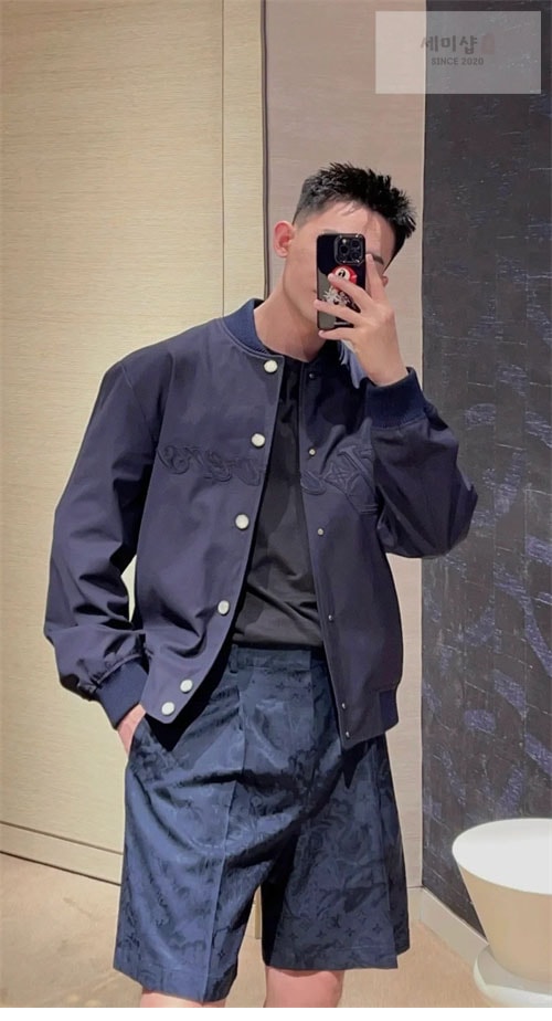 Louis Vuitton 루이비통 엠브로이더드 LV 러버 블루종 자켓 의류 1번 이미지