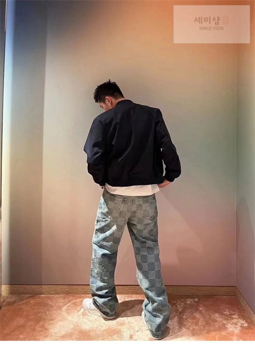 Louis Vuitton 루이비통 엠브로이더드 LV 러버 블루종 자켓 의류 3번 이미지