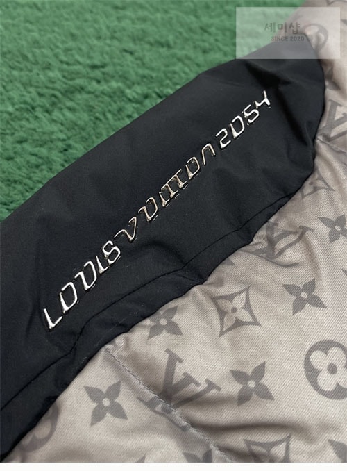 Louis Vuitton 루이비통 2054 히트 리액티브 푸퍼 의류 7번 이미지