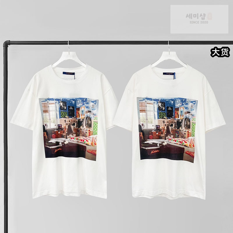 Louis Vuitton 루이비통 23AW LV Teen Bedroom 프린트 반팔 티셔츠 의류 21번 이미지