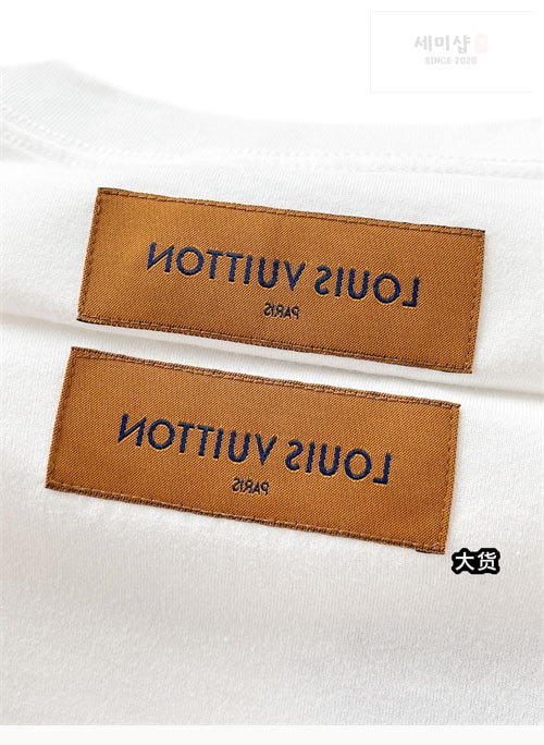 Louis Vuitton 루이비통 23AW LV Teen Bedroom 프린트 반팔 티셔츠 의류 18번 이미지