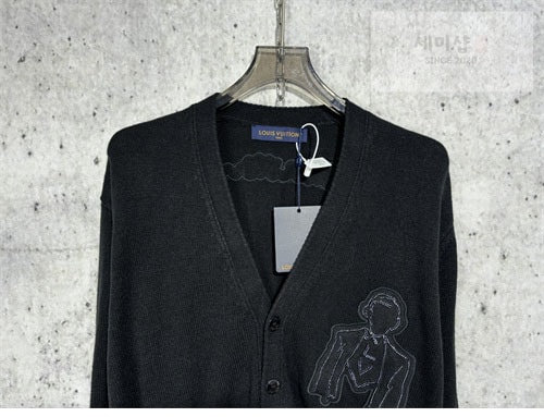 Louis Vuitton 루이비통 23SS 메리노 울 자수 가디건 의류 7번 이미지