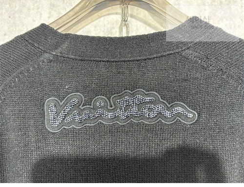 Louis Vuitton 루이비통 23SS 메리노 울 자수 가디건 의류 18번 이미지