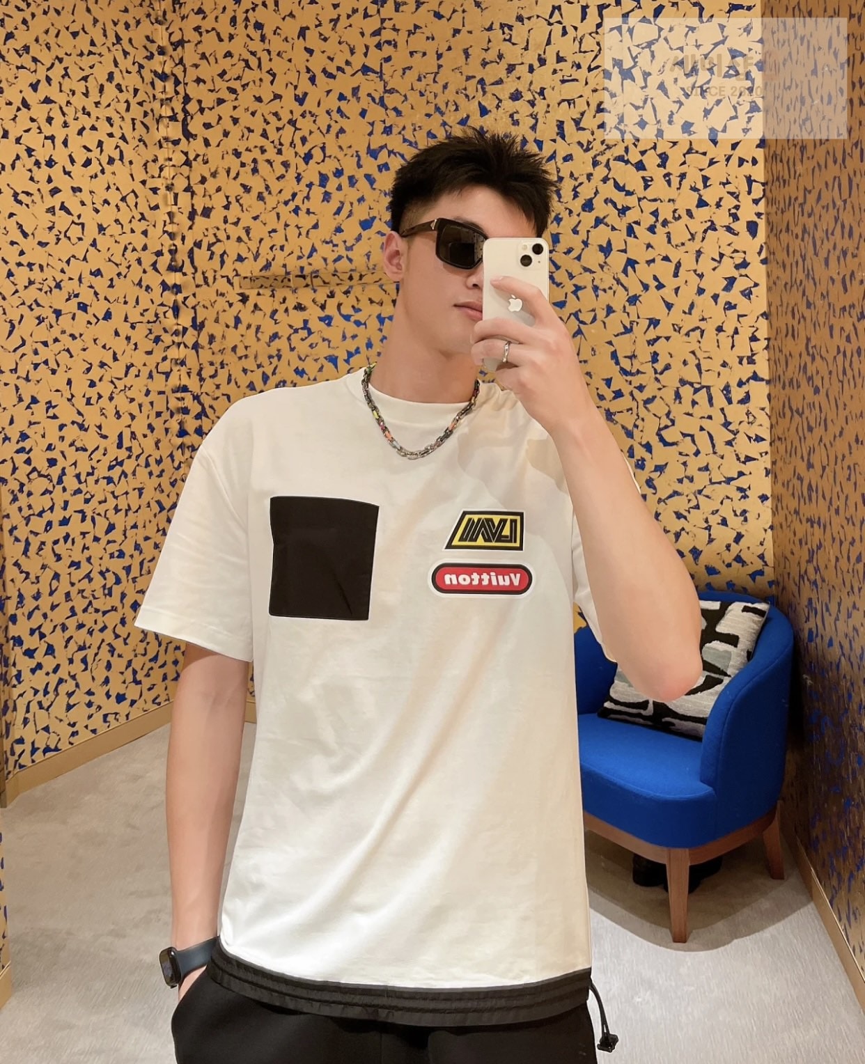 Louis Vuitton 루이비통 23SS 하이브리드 코튼 반팔 티셔츠 화이트 의류 3번 이미지