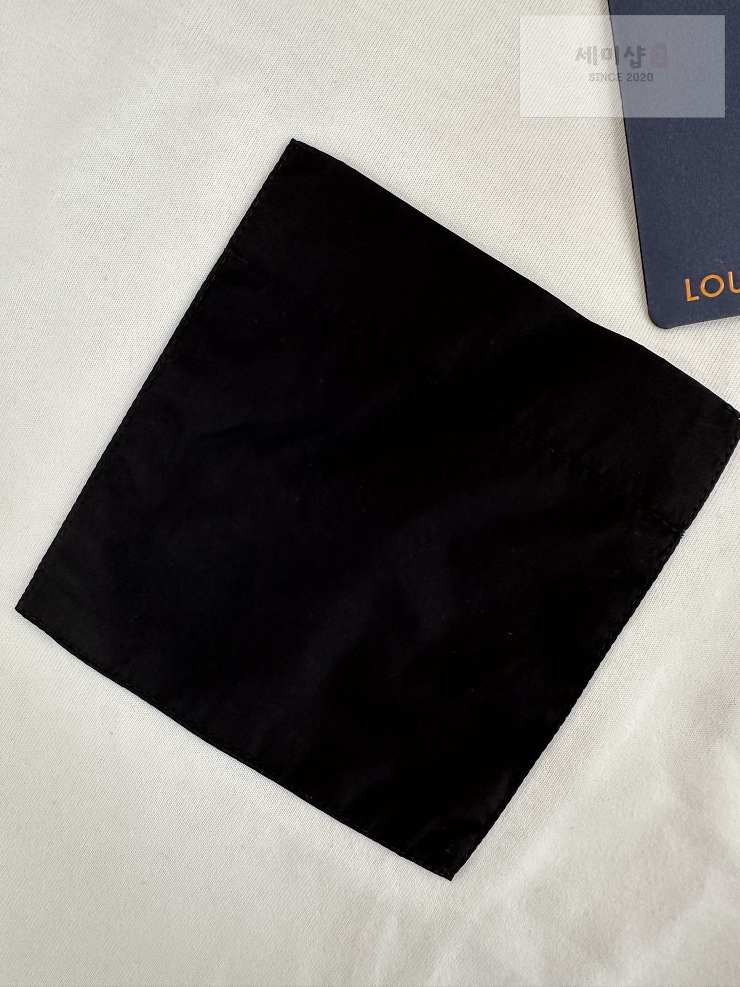 Louis Vuitton 루이비통 23SS 하이브리드 코튼 반팔 티셔츠 화이트 의류 9번 이미지