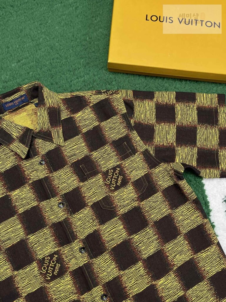 Louis Vuitton 루이비통 24SS DAMIRE 체크 선염 셔츠 자켓 의류 8번 이미지