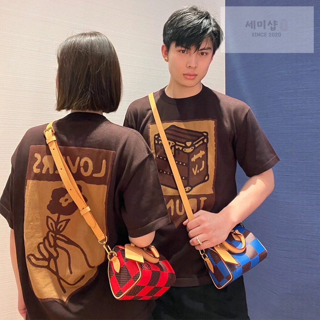 Louis Vuitton 루이비통 24SS LV 로고 트렁크 니트 반팔티셔츠 브라운 의류 2번 이미지