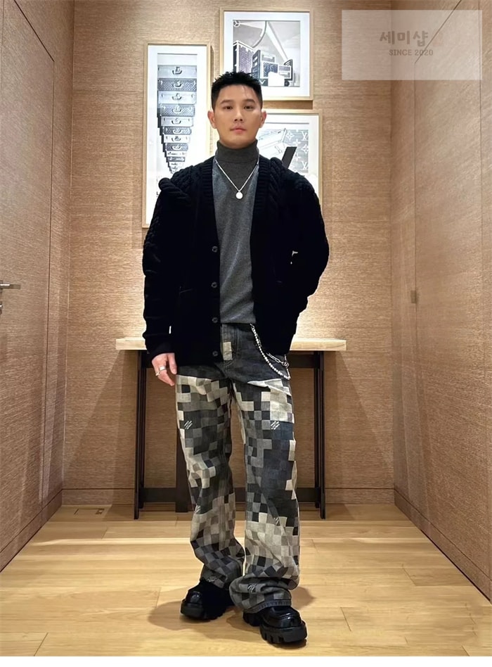 Louis Vuitton 루이비통 25SS 다미에 블랙 데님 팬츠 의류 3번 이미지