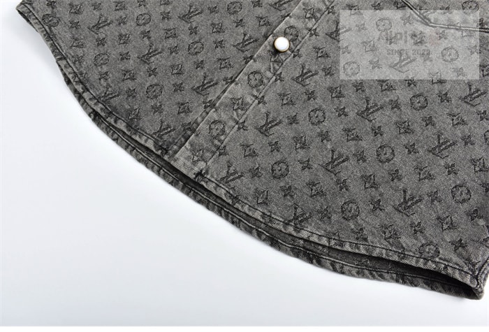 Louis Vuitton 루이비통 25SS 모노그램 데님 반팔 셔츠 의류 4번 이미지