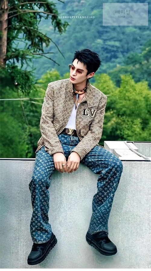 Louis Vuitton 루이비통 25SS 모노그램 데님 테일러드 팬츠 의류 2번 이미지
