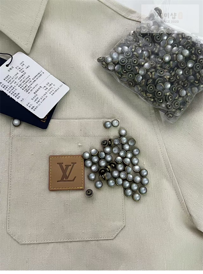 Louis Vuitton 루이비통 25SS 실크 블렌드 숏 슬리브드 셔츠 남방 의류 14번 이미지