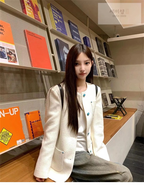 Louis Vuitton 루이비통 25SS 컬렉션 트위드 자켓 의류 13번 이미지