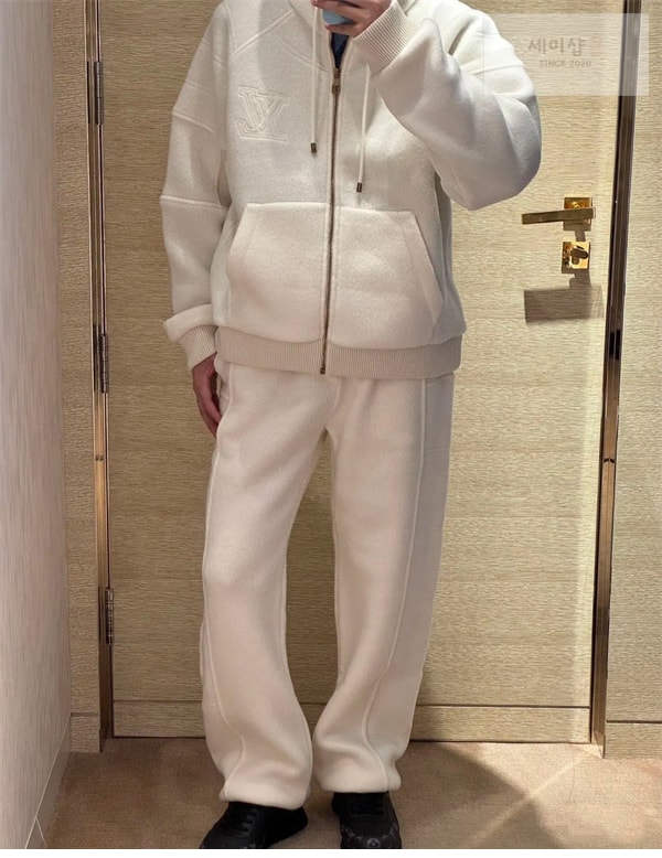 Louis Vuitton 루이비통 25SS LV로고 조거 팬츠 의류 3번 이미지