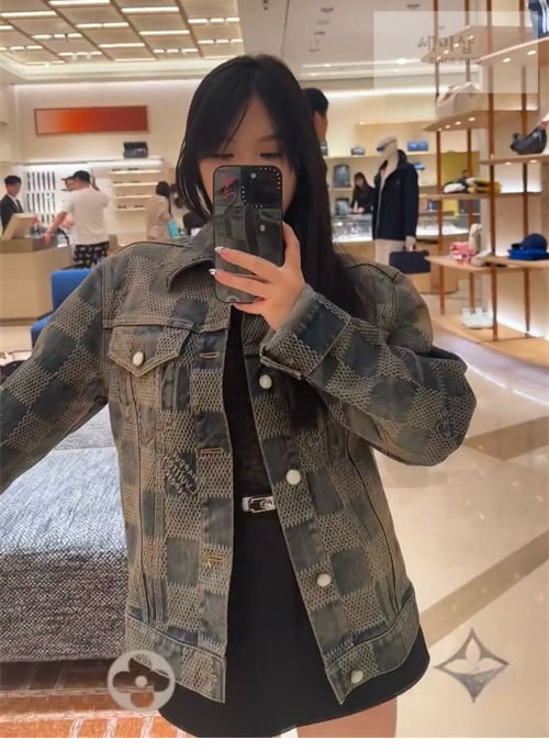 Louis Vuitton 루이비통 3D 다미에 워시드 데님 자켓 의류 2번 이미지