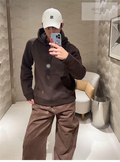 Louis Vuitton 루이비통 LV드로스트링 엠벨리시드 코튼 후디 의류 10번 이미지
