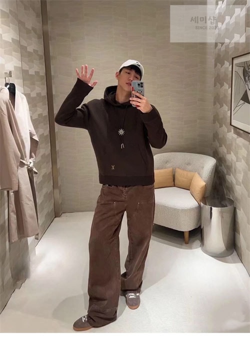 Louis Vuitton 루이비통 LV드로스트링 엠벨리시드 코튼 후디 의류 17번 이미지