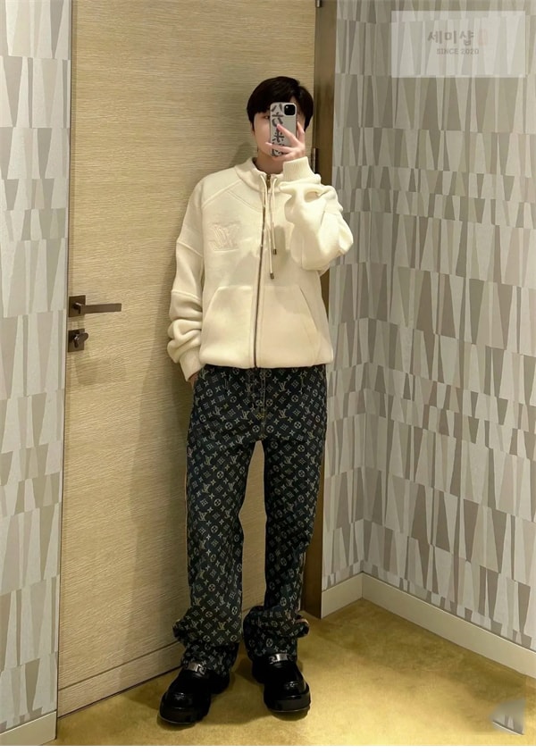 Louis Vuitton 루이비통 LV자수 텍스처드 울 블루종 의류 13번 이미지
