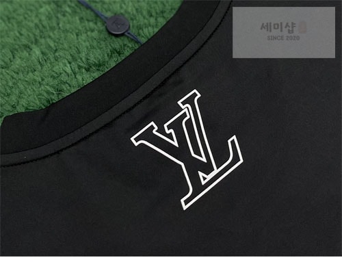 Louis Vuitton 루이비통 LV컵 테크니컬 퍼포먼스 티셔츠 의류 6번 이미지