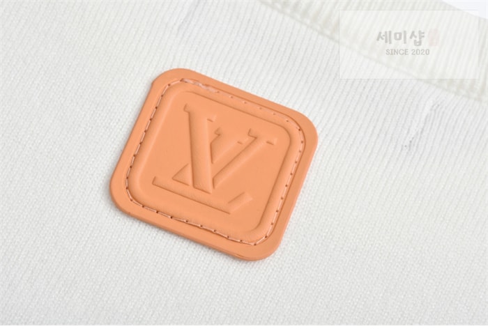 Louis Vuitton 루이비통 LV 러버스 VVN 패치 반팔 티셔츠 의류 14번 이미지